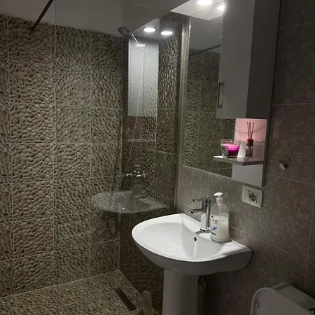 Primestay 1br Luxury Exclusive Location Steps From The Sea Apartment *